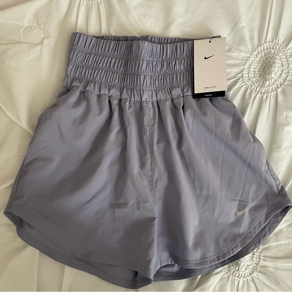 Nike One Women's Dri-FIT Ultra High-Waisted 3" Brief-Lined Shorts